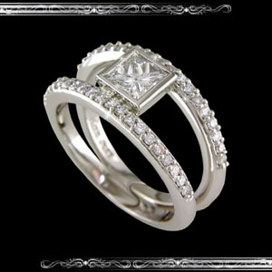 Right Hand Ring in 14K White Gold